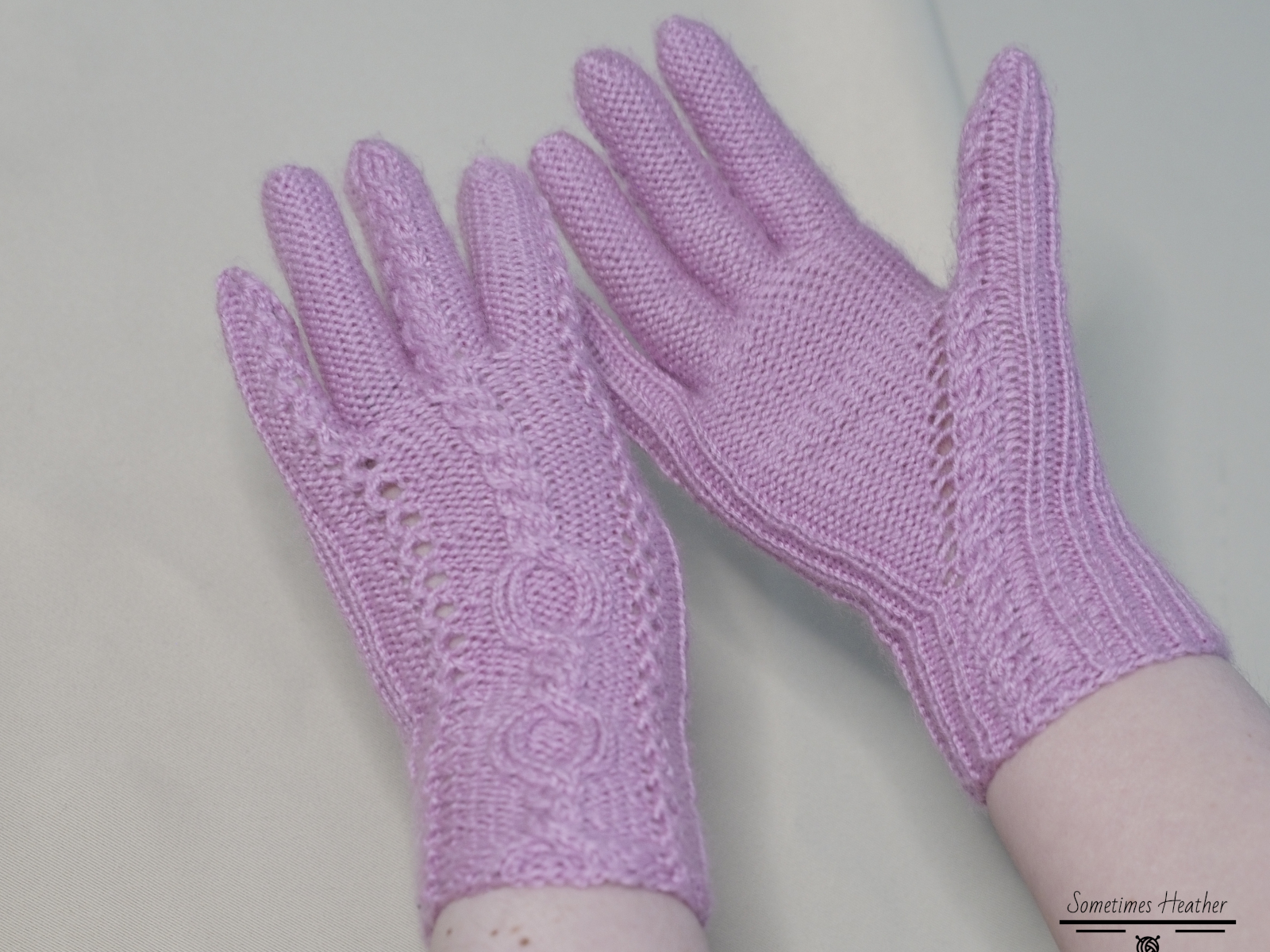 Lovelace Gloves